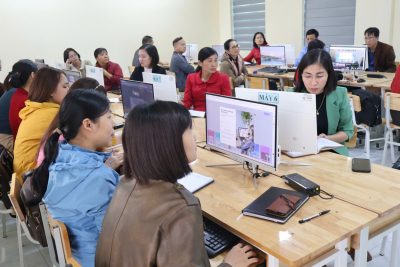 Trường THCS Quỳnh Lưu tập huấn ứng dụng CNTT và AI trong dạy học